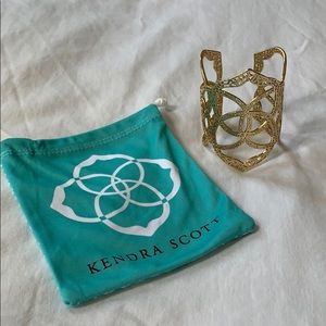 Kendra Scott Roni Cuff / Bracelet in Gold